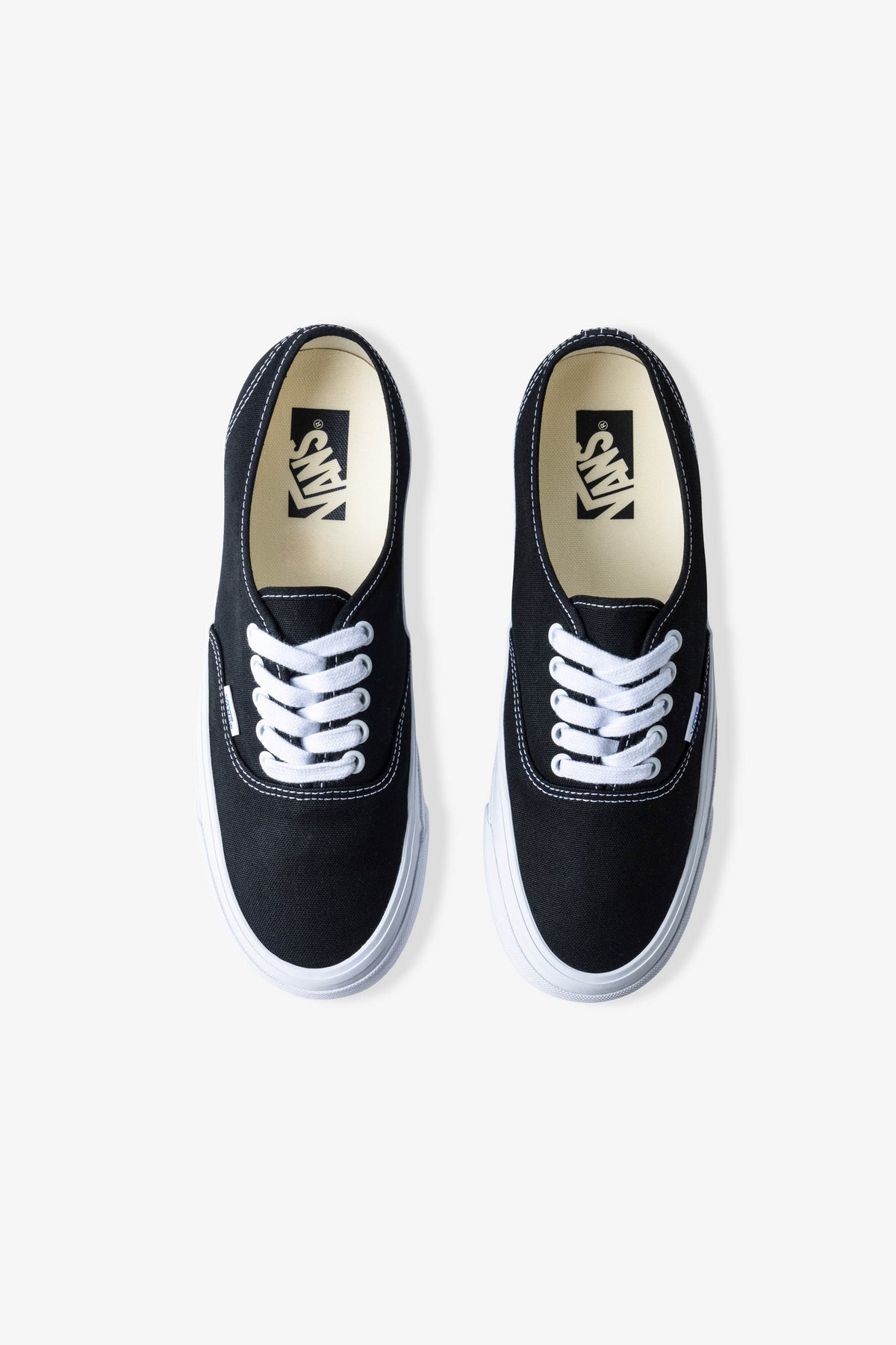 Vans OTW Premium Authentic 44 Black/White