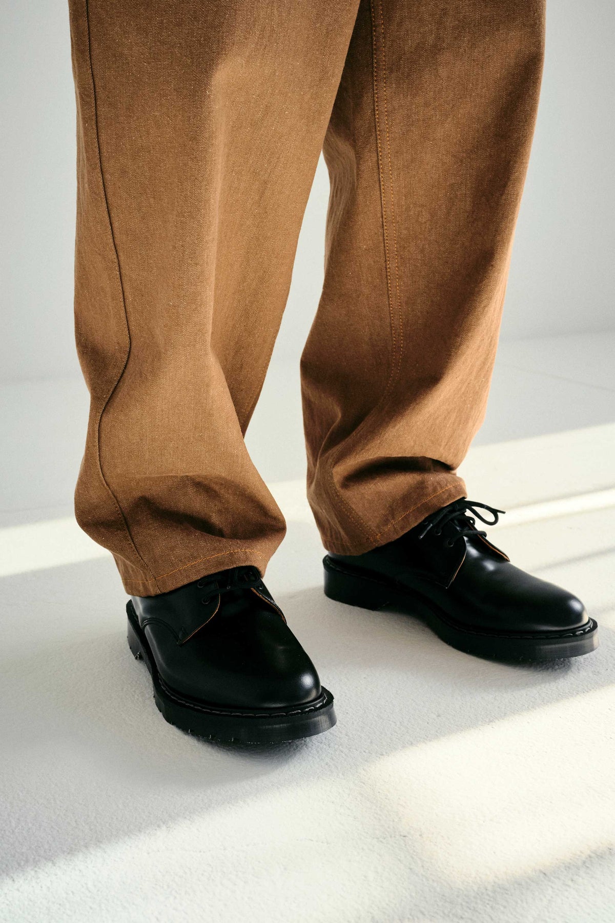 Solovair Gibson Hi-Shine Black